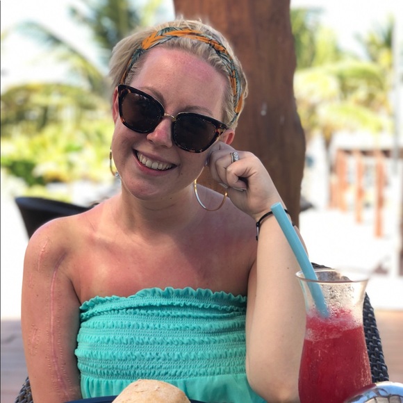 Meet your Posher, Samantha - Picture 1 of 1